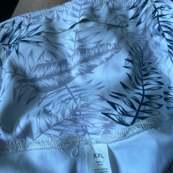 Ladies Voeons leggings, size XXL. NWT. - Picture 5 of 5